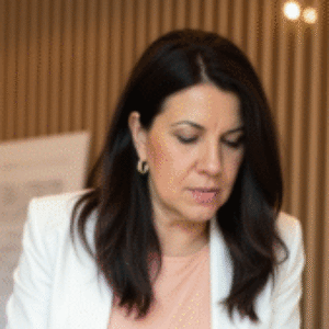 listing user profile picture